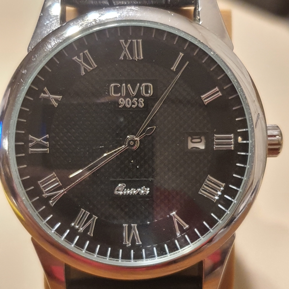 10/$20 Civo 9058 Silver/Black Leather Men's Watch